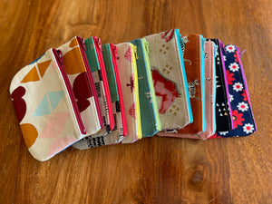 Rounded Corner Zipper Pouch Abstract
