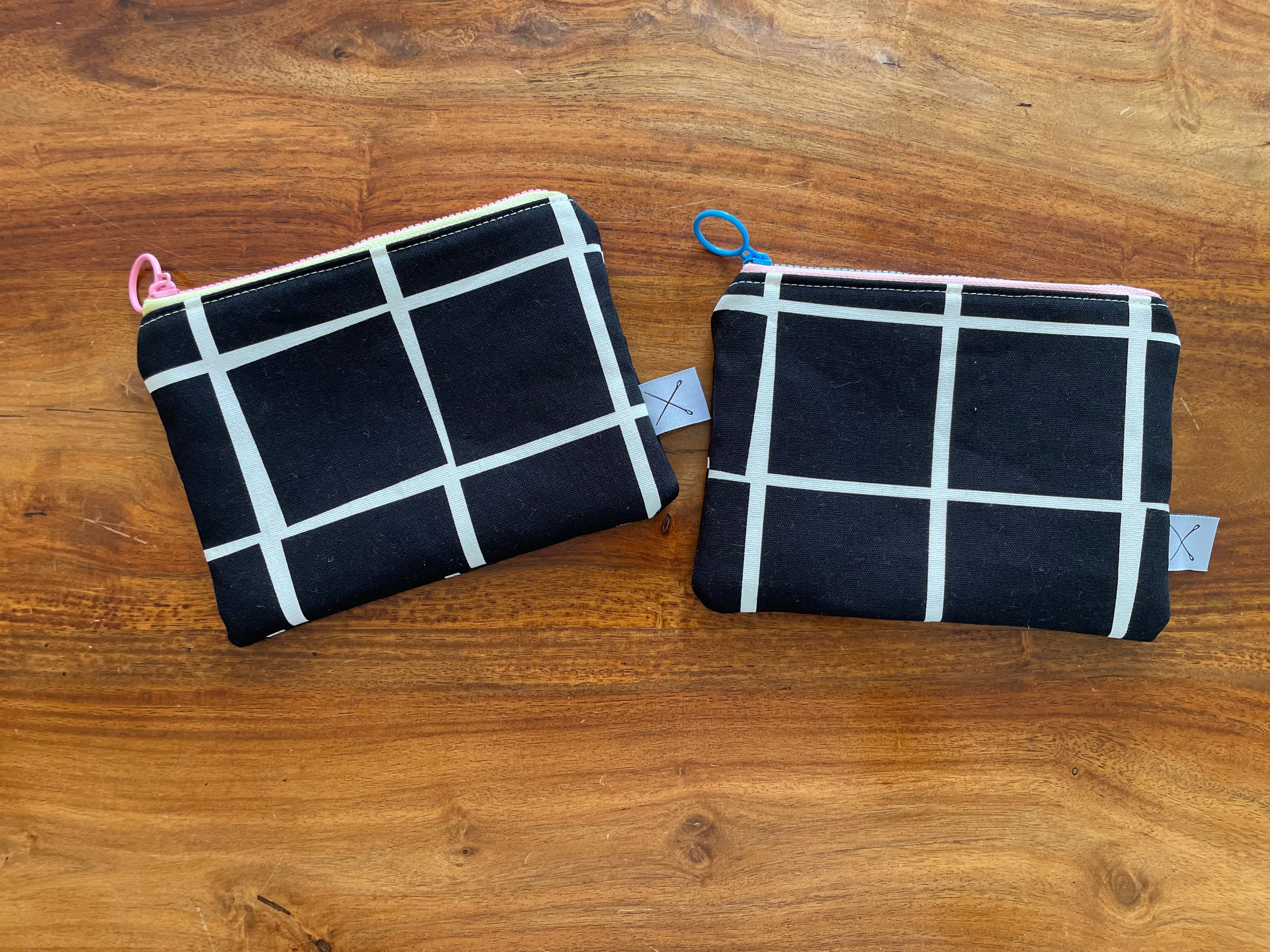 Petite Pouch - Wonky Grid