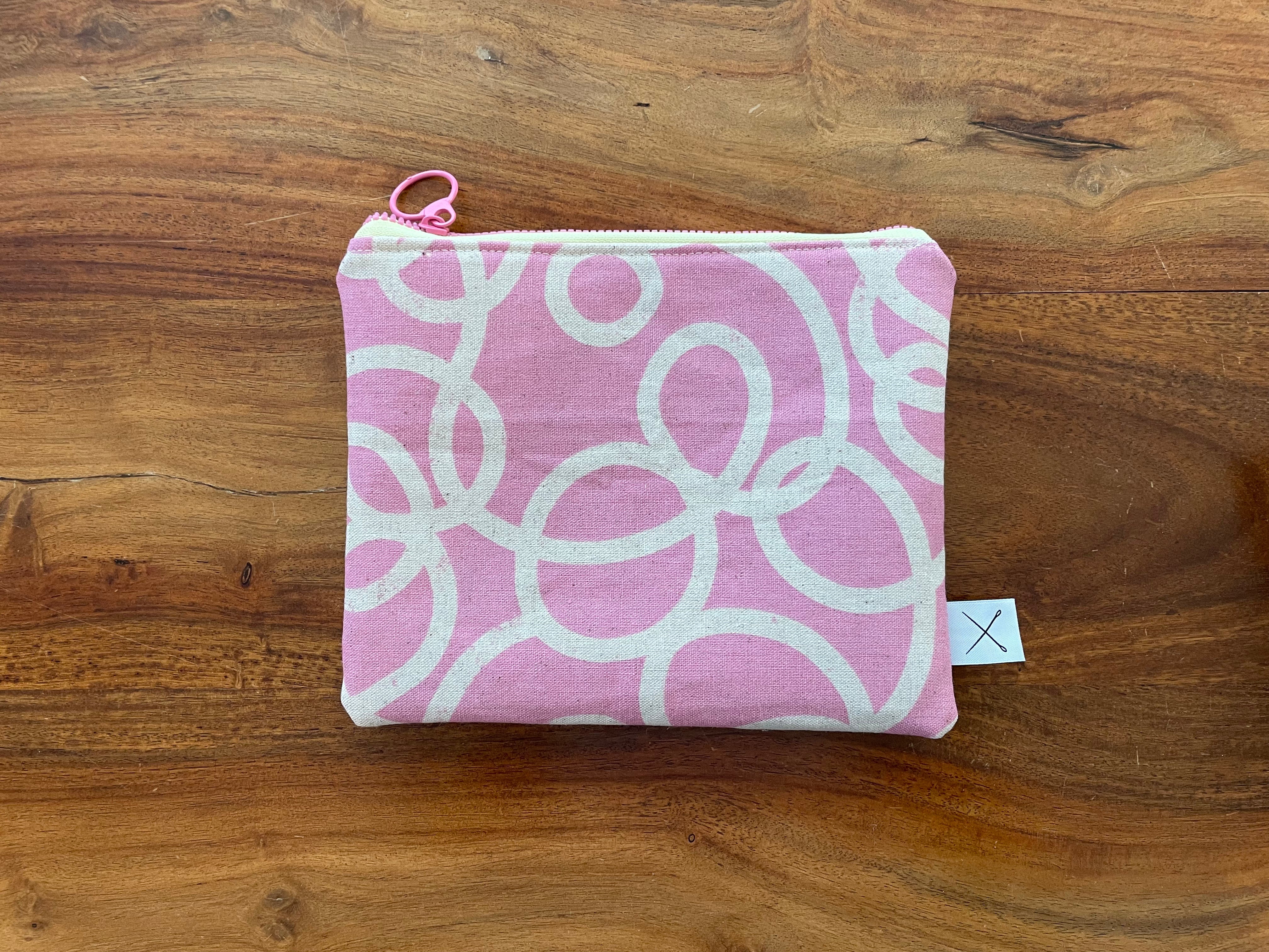 Pocket Pouch - Pink Loopy