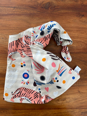 Tote - Tigers in white