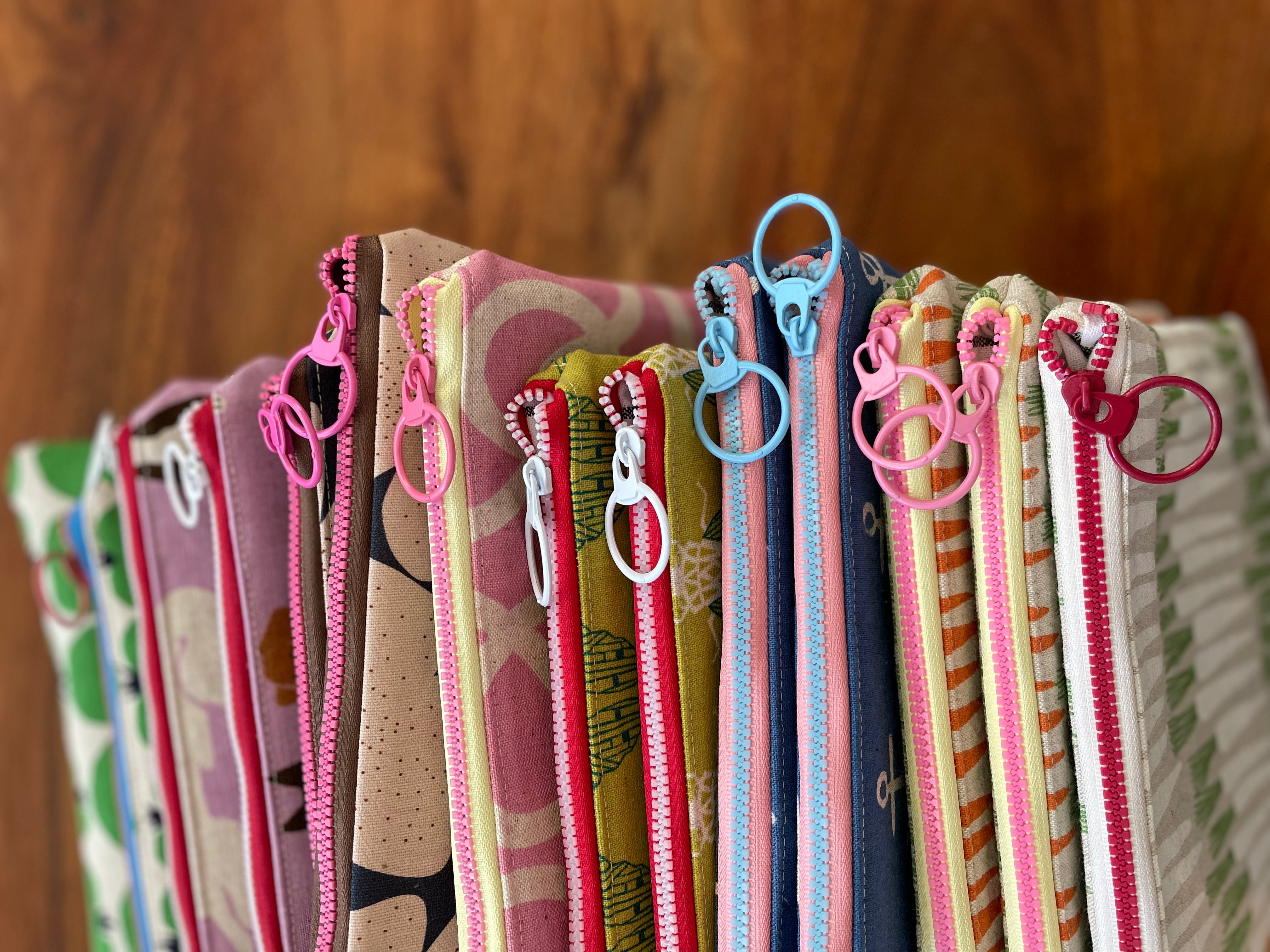 Pocket Pouch - Pink Loopy