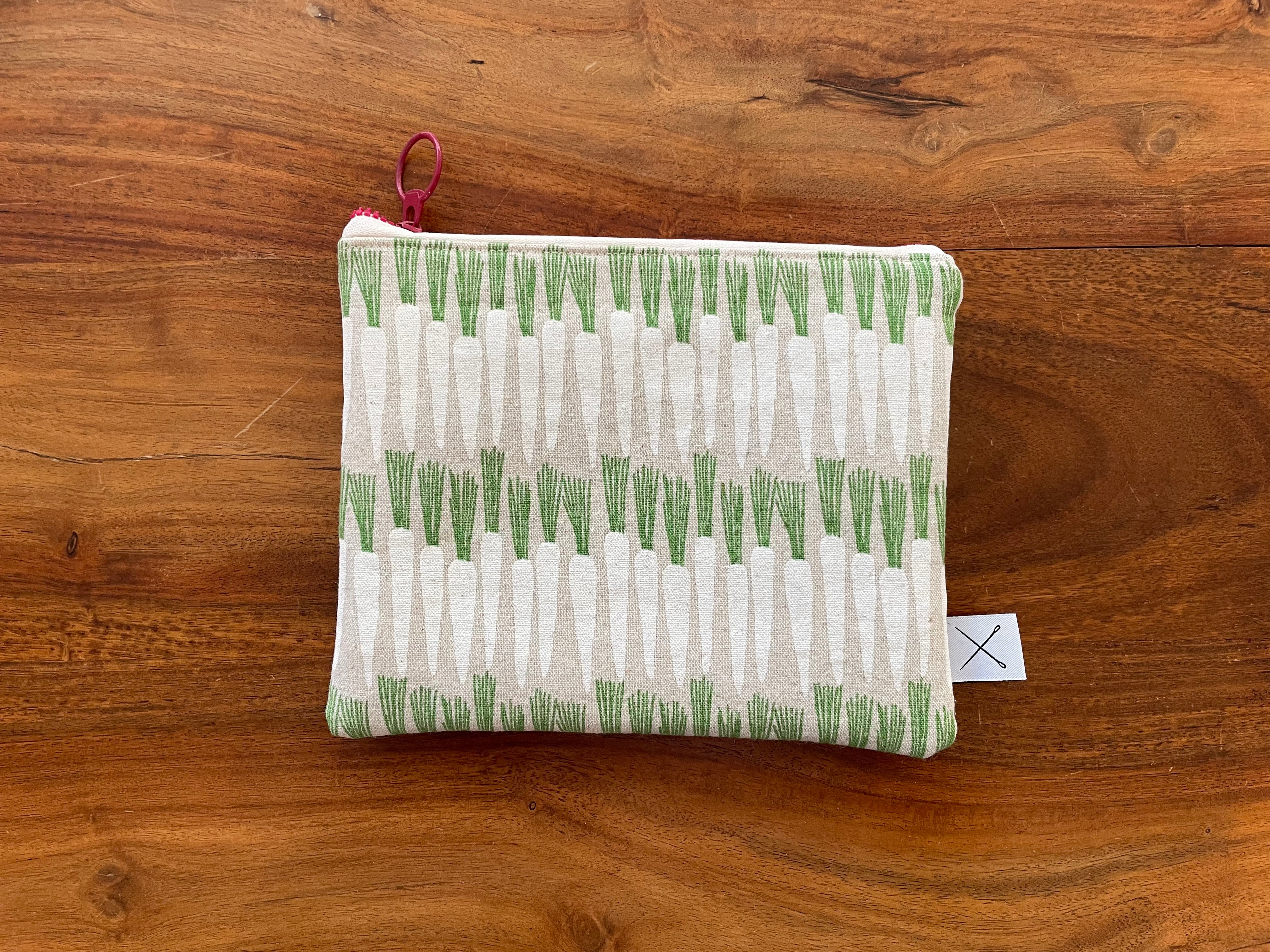 Pocket Pouch - Parsnips