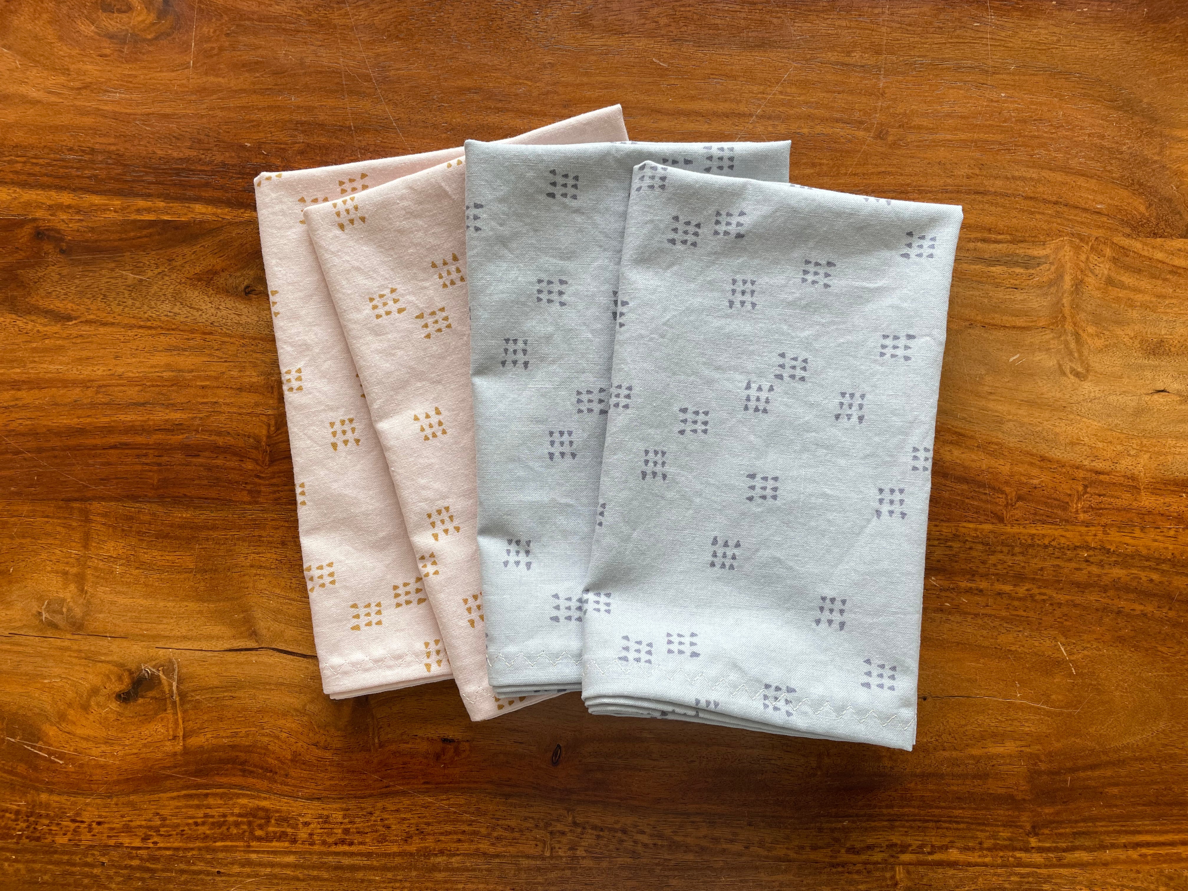Cloth Napkins - Triangles #1 (4)