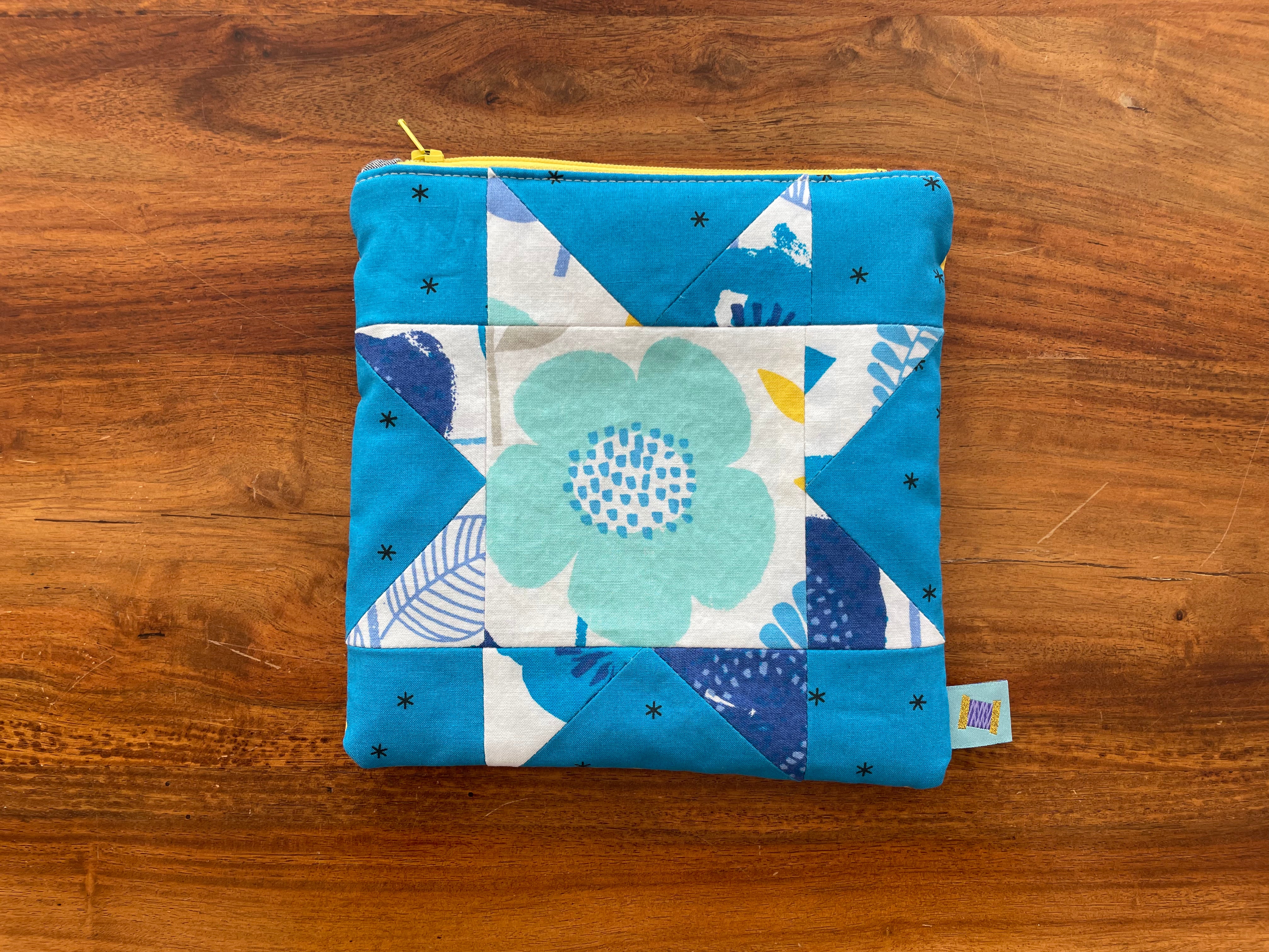Quilt Pouch - Big Blue Flower