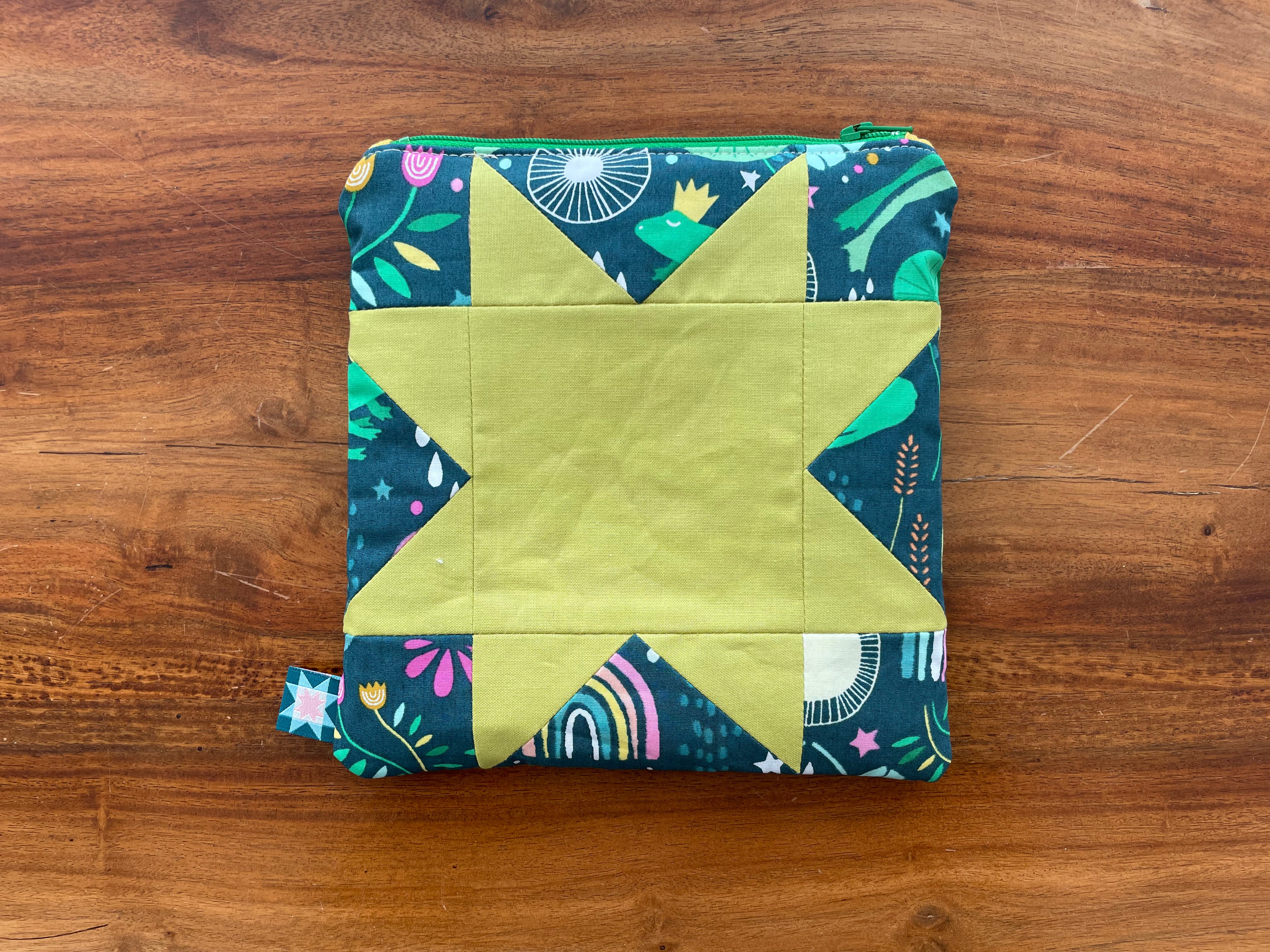 Quilt Pouch - Frog Pond