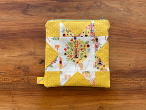 Quilt Pouch - Snow Leopard Library